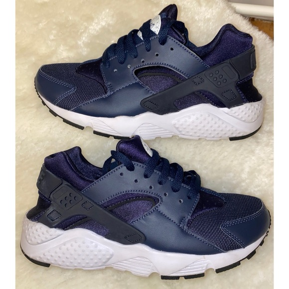 nike huarache womens navy blue